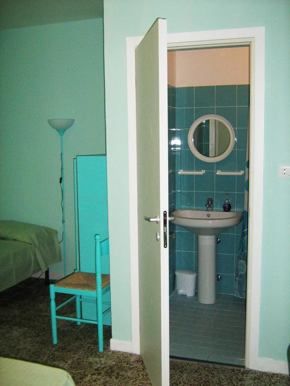 Sirenapop Concept B&B Rivazzurra Di Rimini Habitación foto